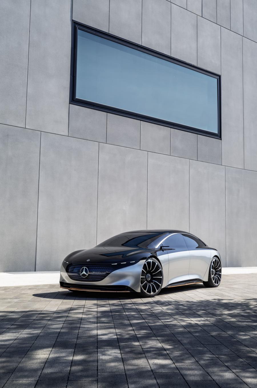  Mercedes-Benz Vision EQS 2019 года  (фото 33 из 54)